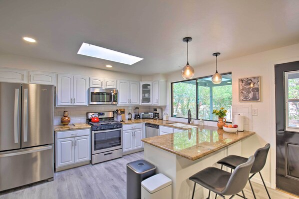 House (3 Bedrooms) | Interior - Quiet Desert Gem ~ 5 Mi to Saguaro National Park! (Tucson)