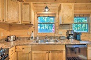 House (2 Bedrooms) | Interior - Blue Ridge Hideaway w/ Fire Pit & Mtn Views! (Blue Ridge)