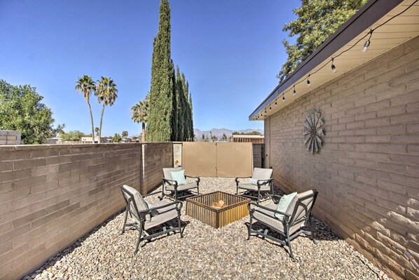 House (3 Bedrooms) | Interior - Bright & Sunny Tucson Hideaway w/ Backyard! (Tucson)