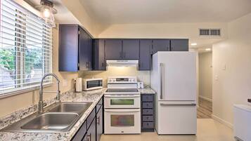 單棟房屋 (3 Bedrooms) | 內部