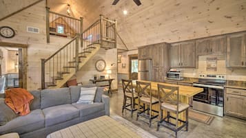 House (2 Bedrooms) | Interior