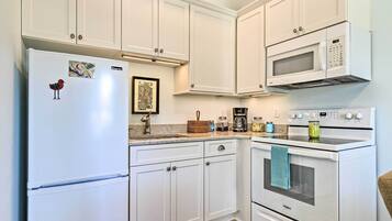 Apartment (1 Bedroom) | Interior