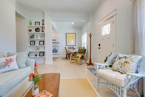 Apartment (1 Bedroom) | Interior - Harbor Oaks Haven: Walk to Front Beach & Downtown! (Ocean Springs)