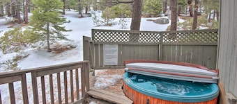 Stateline Ski House: Walk to Boulder Lift!