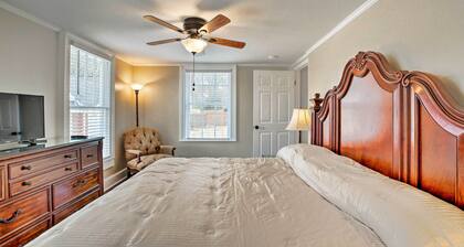 Cheery Cottage w/ Yard < 1 Mile to Marietta Square
