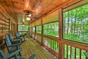 House (2 Bedrooms) | Interior - 'pinot & Pine' Chic Log Cabin ~ 5 Mi to Blue Ridge (Blue Ridge)