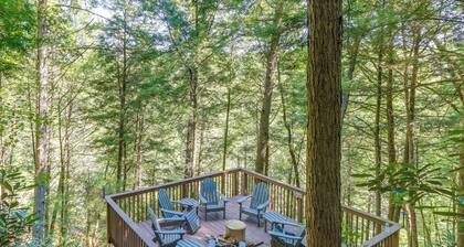 Luxe Fightingtown Creek Cabin: 2 King Suites & Spa
