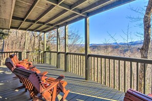 House (4 Bedrooms) | Interior - Luxury Mountain Cabin - Panoramic Mountain Views (Blairsville)