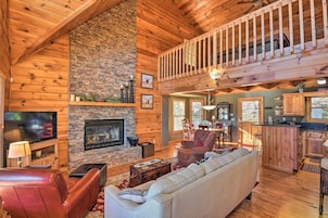 House (4 Bedrooms) | Front of property