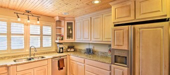Serving Southern Charm at This Clarkesville House!