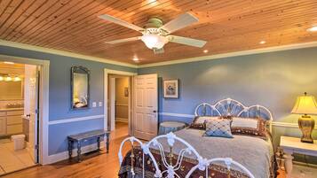 House (5 Bedrooms) | Interior