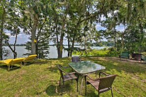 Property grounds - Airy Lake Pamona Paradise: Sunsets & Bird Watching (Midway)