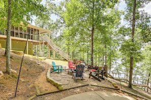 House (4 Bedrooms) | Interior - Georgia Home on Lake Sinclair w/ Private Dock (Milledgeville)