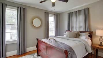 Cottage (2 Bedrooms) | Interior