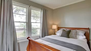 Cottage (2 Bedrooms) | Interior