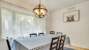 شقة (4 Bedrooms) | المنشأة من الداخل