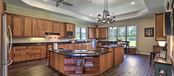 Spacious Elko Home - 6 Mi to Georgia Fairgrounds!