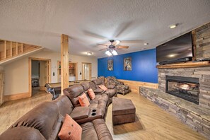 House (3 Bedrooms) | Interior - Cozy Blue Ridge Cabin w/ Sauna & Trail Access! (Blue Ridge)