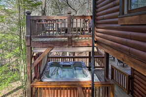 House (2 Bedrooms) | Interior - Outdoor Lover's Haven in the Blue Ridge Mtns! (Blue Ridge)