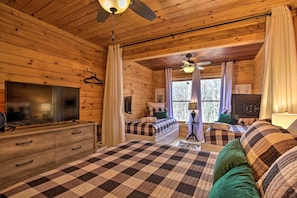 House (2 Bedrooms) | Interior