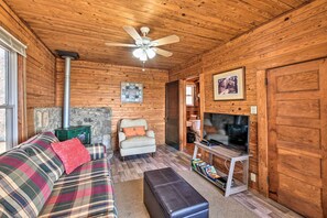 House (1 Bedroom) | Interior
