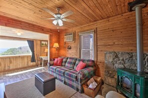 House (1 Bedroom) | Interior