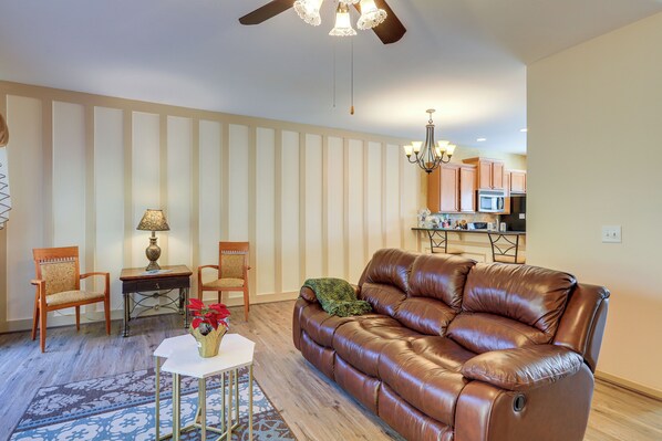 Apartment (4 Bedrooms) | Interior - Decatur Vacation Rental ~ 5 Mi to Downtown Decatur (Decatur)