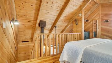 House (1 Bedroom) | Interior