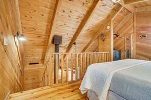 House (1 Bedroom) | Interior