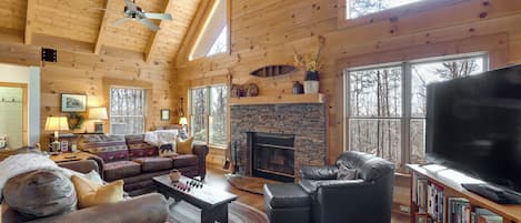 House (3 Bedrooms) | Interior