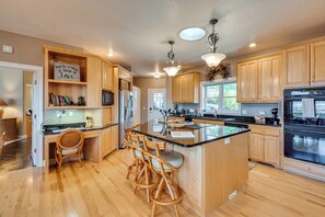 House (3 Bedrooms) | Interior - Sky Valley Home w/ Mtn View, 5 Mi to Rabun Bald! (Dillard)