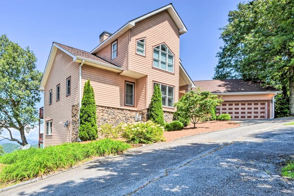 House (3 Bedrooms) | Front of property - Sky Valley Home w/ Mtn View, 5 Mi to Rabun Bald! (Dillard)