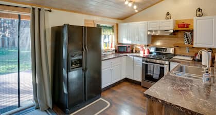 Tahoe Home 3 Mi to Heavenly Mountain Resort!