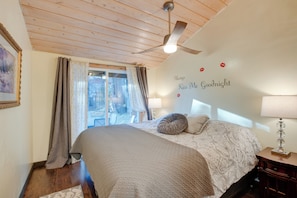 House (3 Bedrooms) | Interior - Tahoe Home 3 Mi to Heavenly Mountain Resort! (Stateline)