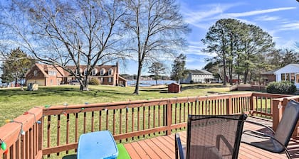 Spacious Chesapeake Home w/ Pool Table!