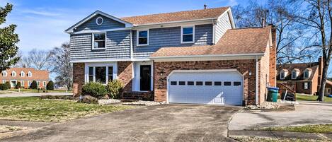 Vista frontal de la propiedad