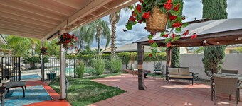 Tucson Getaway w/ Yard, Pool, Hot Tub + Gas Grill!