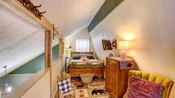 House (2 Bedrooms) | Interior