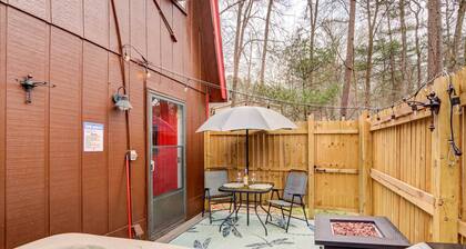 Adorable Ellijay Cabin w/ Hot Tub & Fire Pit