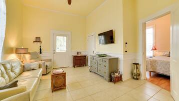 Cottage (3 Bedrooms) | Interior