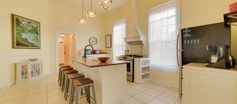 Cozy Thomasville Cottage - Walk to Downtown!