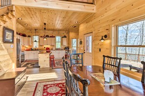 House (2 Bedrooms) | Interior - Mineral Bluff Cabin Near Lake Blue Ridge! (Mineral Bluff)