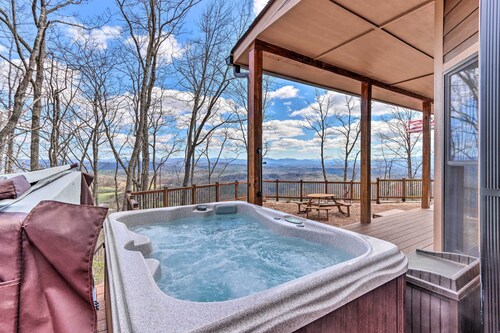 Mineral Bluff Cabin Near Lake Blue Ridge!