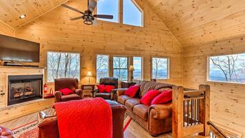 House (2 Bedrooms) | Front of property