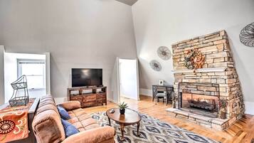 Apartment (0 Bedroom) | Interior