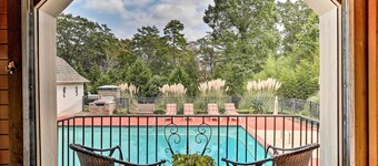 Lake Allatoona Area Studio w/ Pool and Views!