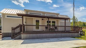House (2 Bedrooms) | Front of property