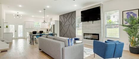 House (4 Bedrooms) | Interior