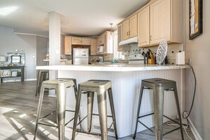 House (4 Bedrooms) | Interior - Riverfront Savannah Getaway w/ Pool & Dock! (Savannah)