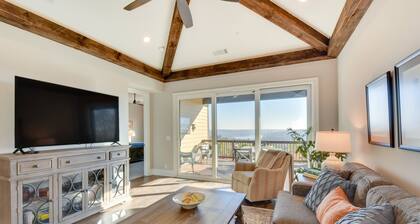 Stunning Toccoa Retreat w/ Private Deck & Mtn View